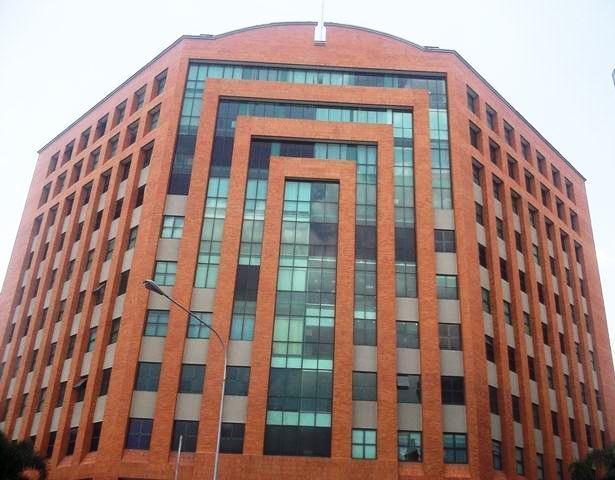Centro Empresarial Plaza Madrid Barquisimeto - Consulta Dr Néstor Heredia